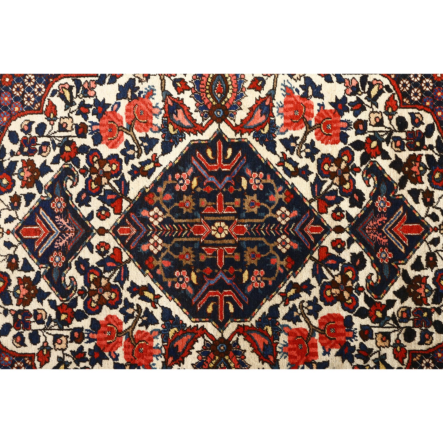 Antique Bakhtiar 7'1x4'8 5850